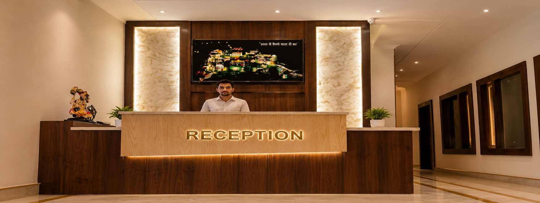 Aheliya Terrace Dining